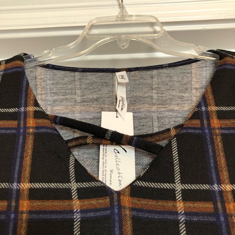 NY COLLECTION - NWT - L Sz 1X Long-Sleeve, Plaid, Cris-Cross Top w/Button Cuffs - Picture 4 of 15